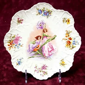 Редкость! Антикварная Фарфоровая Тарелка - Блюдо «Цветочные феи», Works Karlsbad, Австрия конец XIX - начало ХХ века.