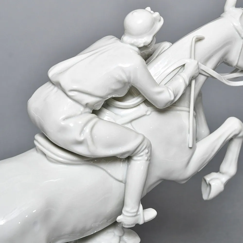 Коллекционная Фарфоровая статуэтка «Наездница. Женский Конкур», ROSENTHAL Германия, 1938 - 1948 годы.