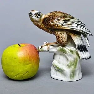 Антикварная Фарфоровая статуэтка "Птица. ЛУНЬ", Ernst Bohne Sohne Германия, 1901 - 1920 годы. 