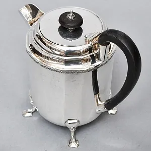 Винтажный Металлический Кофейник - Чайник на ножках 1 л. Silverplate, Англия - середина ХХ века.