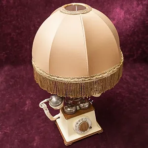 Дизайнерская Электрическая Настольная Лампа Светильник «Ретро Телефон».