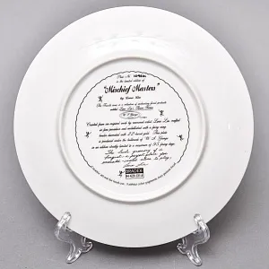 Коллекционная Тарелка «Озорной букет» Фарфор W.J.GEORGE США -1993 год.