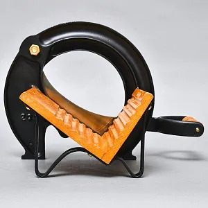 Винтажная Ручная Механическая Хлеборезка - Слайсер - Нож, RAADVAD Дания, середина ХХ века.