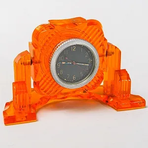 «Танковые Часы» - Механические Настольные часы Челябинский Часовой Завод СССР-1957 год.