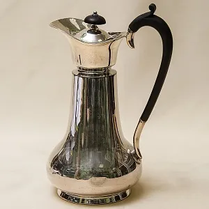 Винтажный Металлический Кофейник - Кувшин на 0,8 литра. Silverplate, SHEFFIELD Англия 50-е годы ХХ века.