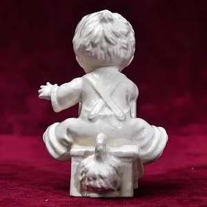 Авторская Фарфоровая Статуэтка «Мальчик и щенок», Goebel Германия, 80 -е годы ХХ века.