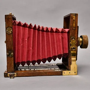  Большой Старинный Антикварный Фотоаппарат - Фотокамера FERDINAND Германия 1900 год.