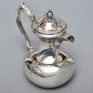Металлический Кофейник - Чайник на 800 мл. Silverplate, SHEFFIELD Англия.