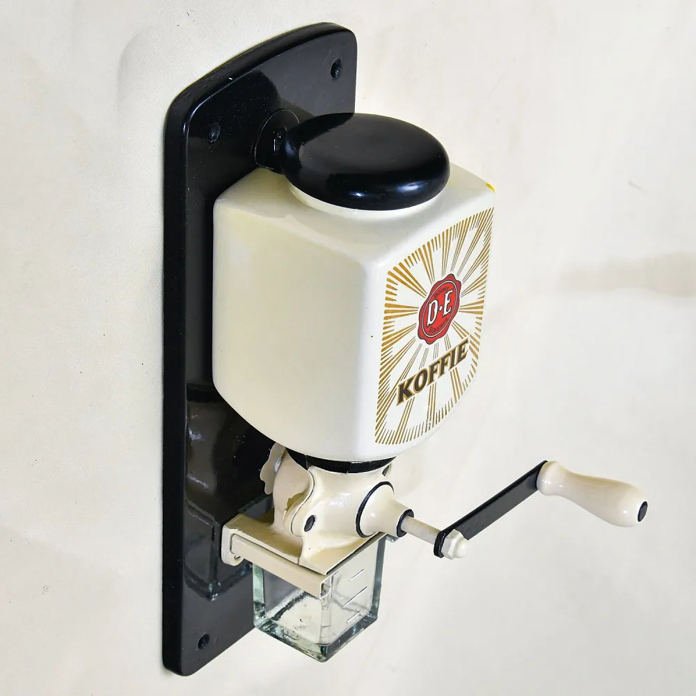 Винтажная Настенная Ручная Кофемолка «Чёрный Кофе», Голландия PeDe, середина ХХ века.