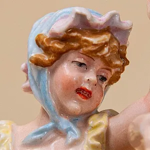 Антикварная Фарфоровая Статуэтка «Хулиганы», C.G.SCHIERHOLZ & SON Германия -1865 -1907 годы.