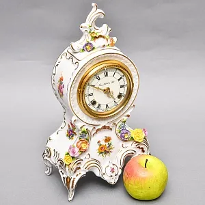 Винтажные Каминные Механические Фарфоровые Часы с боем «Время Роз», Franz Hermle & Sohn Германия 50 гг. 