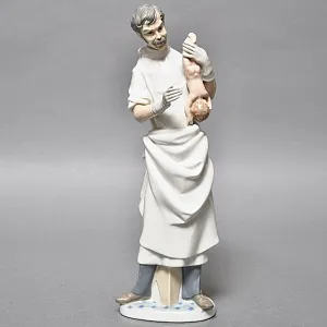 Редкая! Большая Коллекционная Фарфоровая Статуэтка «Врач Акушер» Lladro, Испания -1971 год.