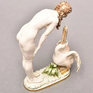 Коллекционная статуэтка «Девушка и Пеликан», Фарфор Hutschenreuther Германия, 1955 - 1968 годы.