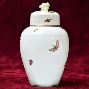 Коллекционая Фарфоровая Ваза с крышкой - Вазон ROTHSHILD BIRDS, Herend Венгрия, вторая половина ХХ века.