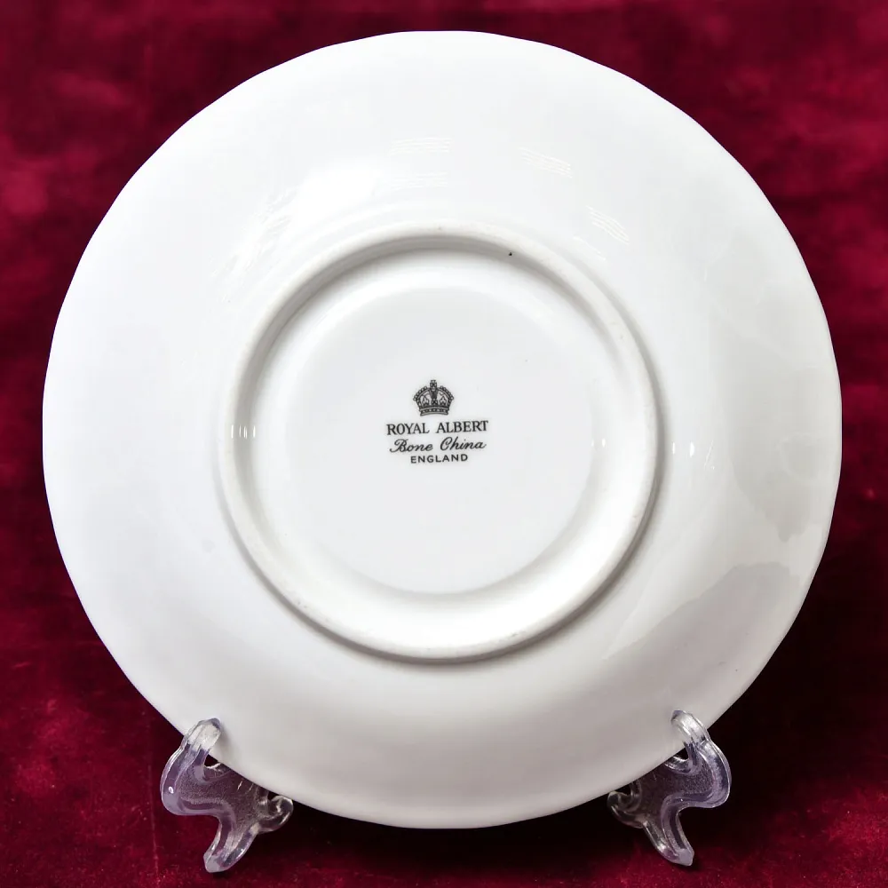 Коллекционная Фарфоровая Чайная пара «Чайная Роза», ROYAL ALBERT Англия, вторая половина ХХ века.