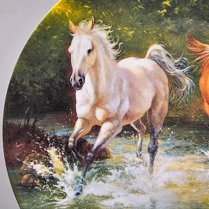 Коллекционная Фарфоровая тарелка «Лошади. Галопом по воде», Furstenberg Германия - 1996 год.