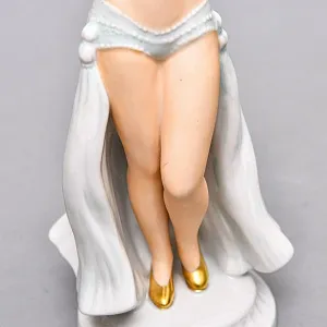 Коллекционная Фарфоровая статуэтка «Танцовщица с золотым браслетом», Schau Bach Kunst Германия.