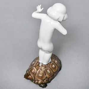 Антикварная Фарфоровая статуэтка «Девочка на черепахе», ROSENTHAL Германия, середина ХХ века.