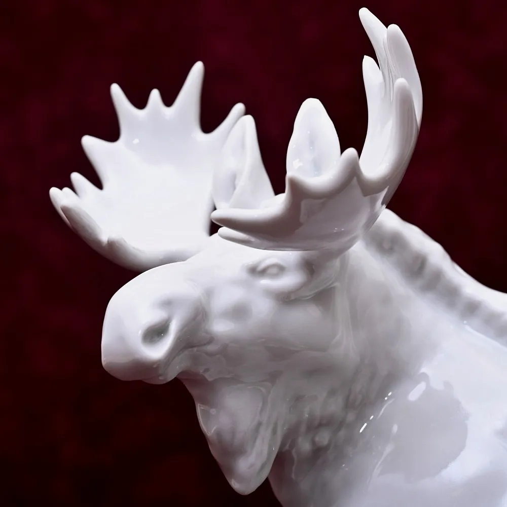 Большая Авторская Фарфоровая Статуэтка «Лось», Воробьёв ЛФЗ, СССР  - 1951 год.