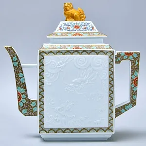 Фарфоровый Чайный сервиз на 4 персоны «Японский символизм», Япония - конец ХХ века.