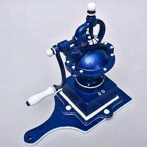 Антикварная Чугунная Ручная Механическая Кофемолка ELMA, Франция начало ХХ века.