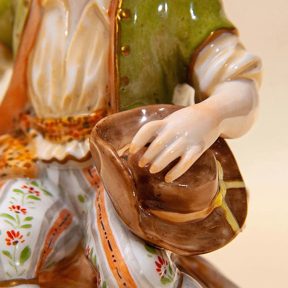 Редкая! Коллекционная фарфоровая статуэтка «МАЛЬЧИК СО ШЛЯПОЙ», Unterweissbach Германия.