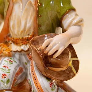 Редкая! Коллекционная фарфоровая статуэтка «МАЛЬЧИК СО ШЛЯПОЙ», Unterweissbach Германия.