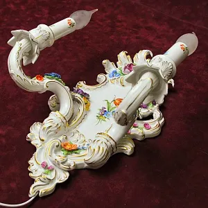 Парные Настенные Электрические Бра - Канделябры, Фарфор PLAUE Von Schierholz Германия.