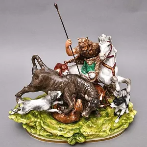 Антикварная Фарфоровая статуэтка «ОХОТА НА БЫКА», Scheibe-Alsbach Германия, первая половина ХХ века. 