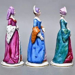 Полная Коллекционная серия Фарфоровых статуэток «Генрих VIII и его шесть жен», Sitzendorf Германия.
