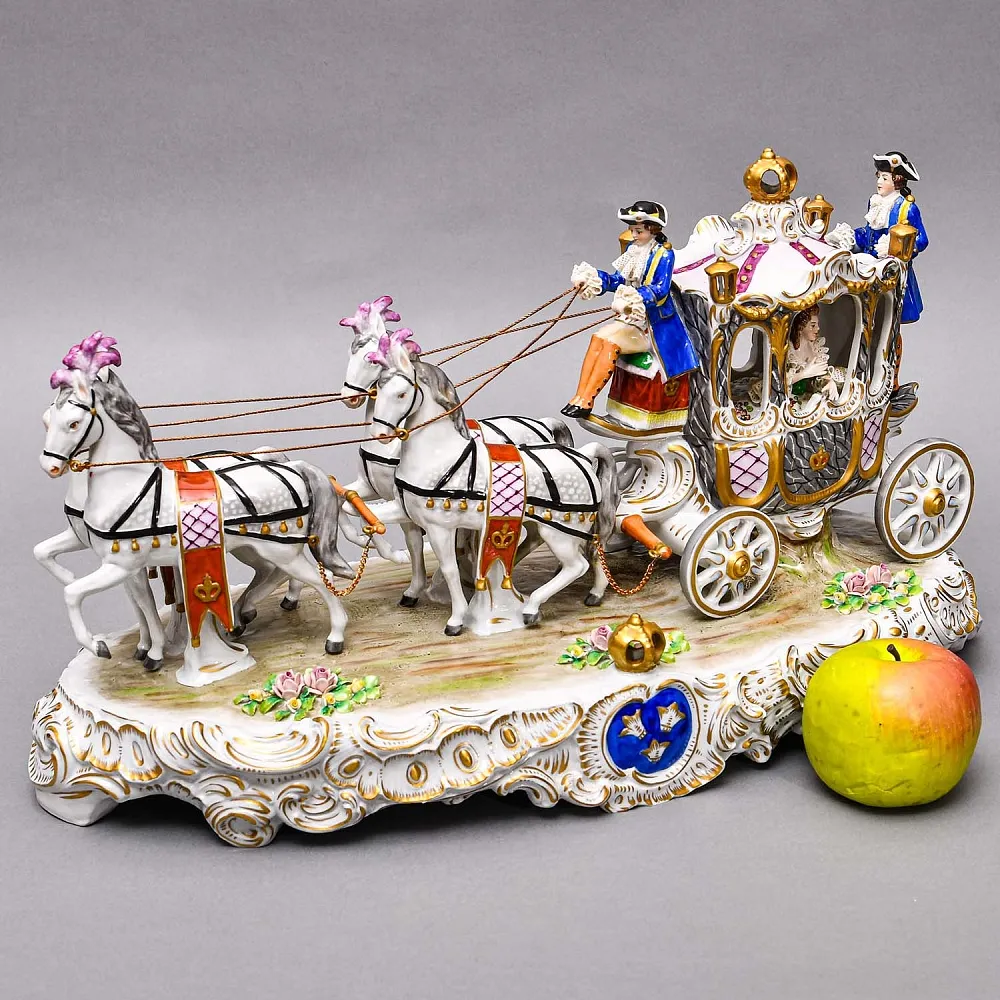 Редкость! Большая Фарфоровая статуэтка «КАРЕТА», SITZENDORF Германия, середина ХХ века.