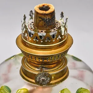 Антикварная  Керосиновая Лампа «Цветочная Гирлянда», Kosmos - Brenner, Франция начало ХХ века.