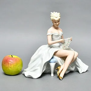 Фарфоровая статуэтка «Балерина, Танцовщица c Веером», WALLENDORF Германия 1953-1962 годы.