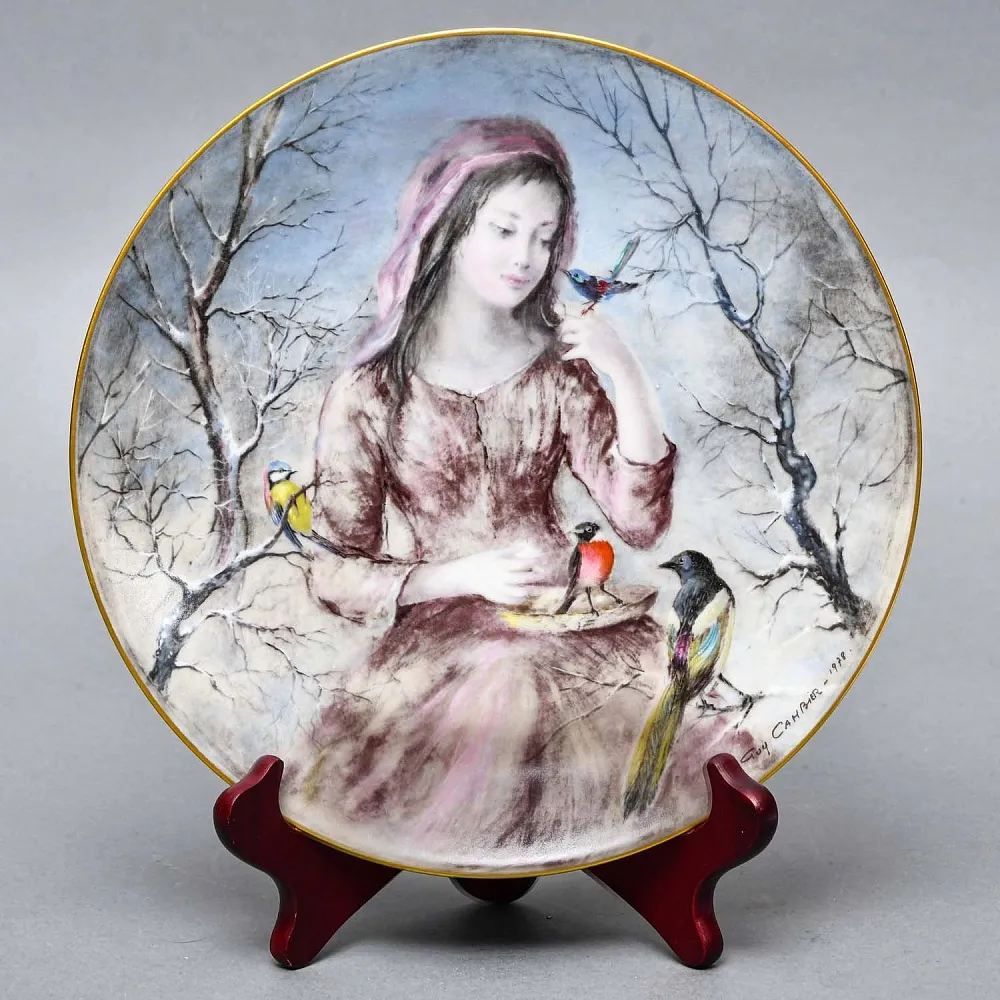 Коллекционная Фарфоровая тарелка «Девушка - Зима», Henri d'Arceau - Limoges Франция, 1979 год. 
