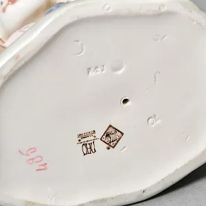 Коллекционная Фарфоровая статуэтка «Клоун - фокусник», NAO by Lladro Испания.