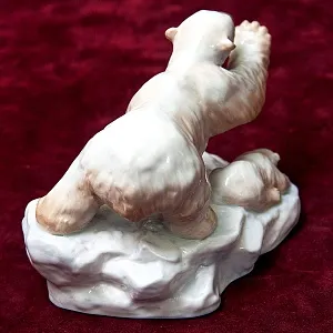 «Полярники» - Авторская Коллекционная Парная Фарфоровая Статуэтка, Дулёво Россия.