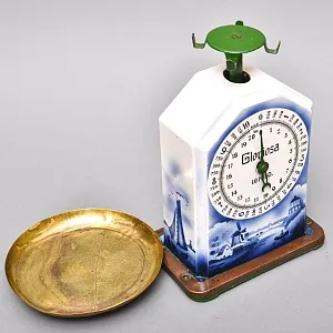 Антикварные Кухонные Весы в Фарфоровом корпусе Gloriosa, Голландия начало ХХ века.