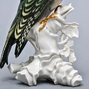 Птица - Фарфоровая статуэтка «Зелёный дятел», Карл Энс / Karl Ens, Германия, 30-е годы ХХ века.