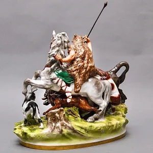 Антикварная Фарфоровая статуэтка «ОХОТА НА БЫКА», Scheibe-Alsbach Германия, первая половина ХХ века. 