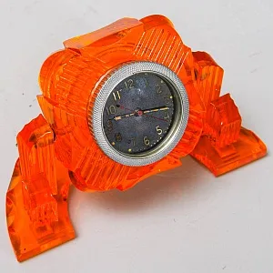 «Танковые Часы» - Механические Настольные часы Челябинский Часовой Завод СССР-1957 год.