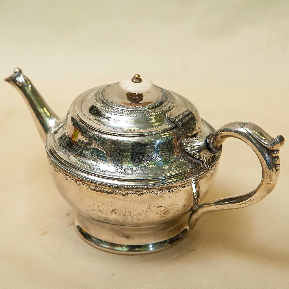 Антикварный Заварочный Чайник. Метал Silverplate, SHEFFIELD Англия начало ХХ века.