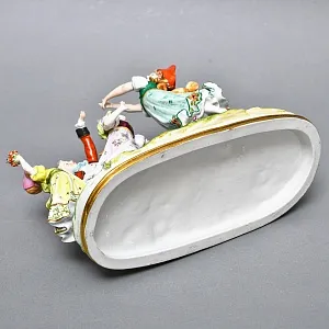 Большая Антикварная Статуэтка «Детские забавы - Ручеек», фарфор Scheibe - Alsbach, Германия.