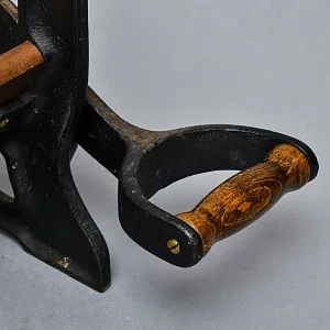 Старинная Чугунная Ручная Хлеборезка - Слайсер - Нож, ANGELA Германия.