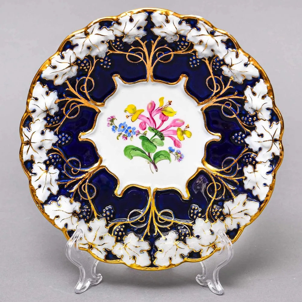 Антикварное Блюдо - Тарелка «Виноградная лоза», Фарфор MEISSEN Германия, 1924 - 1934 годы.  