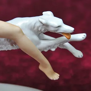 Коллекционная Фарфоровая статуэтка «Девушка с собакой. Бегущие», Schau Bach Kunst Германия - 1953 год.