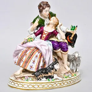 Коллекционная Фарфоровая статуэтка «Любовная пара», SITZENDORF Германия, середина ХХ века.