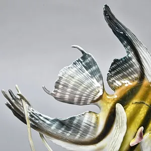 Коллекционная статуэтка «РЫБКА. Плывущая Скалярия», Фарфор ROSENTHAL Германия - 1938 год.