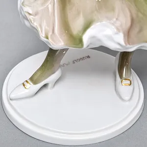 Антикварная Фарфоровая статуэтка «Карнавал. Девушка с лютней», Rosenthal Германия - 1914 год. 