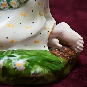 РЕДКОСТЬ!! Фарфоровая Статуэтка «Девочка с венком», ЛФЗ СССР - 1955 год.