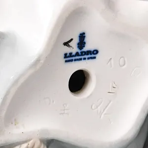  Коллекционная фарфоровая статуэтка «Птица и божья коровка на цветке», Lladro Испания. 